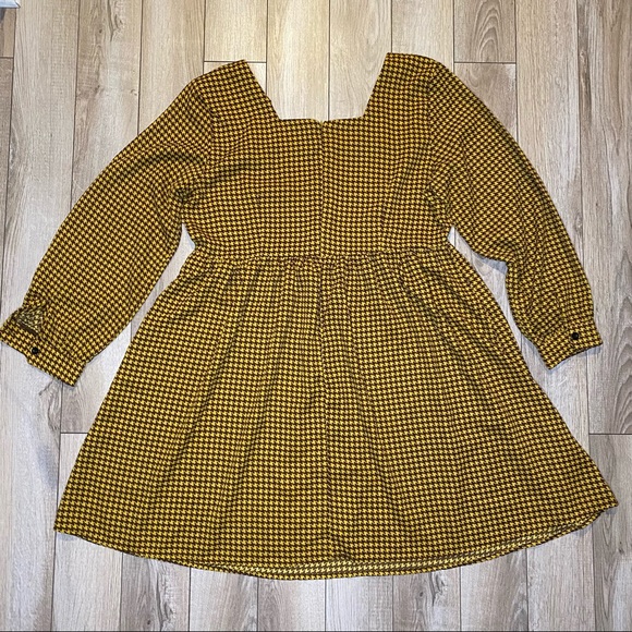 SHEIN Square Neck Houndstooth A-Line Dress - Picture 3 of 6